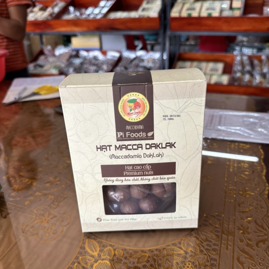 Hộp Hạt Macca Daklak Cao Cấp 650G